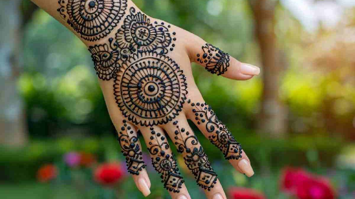 Modern Mehndi Stylish Back Hand